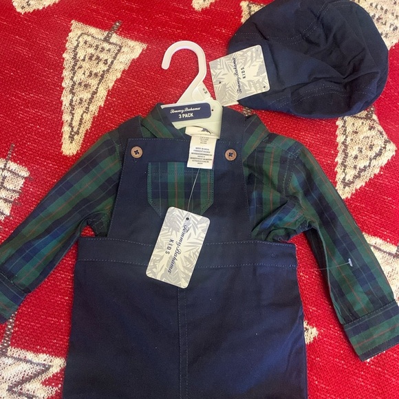 Tommy Bahama Boys Christmas Flannel Overalls Set & Newsboy Cap Hat NEW - Picture 1 of 5